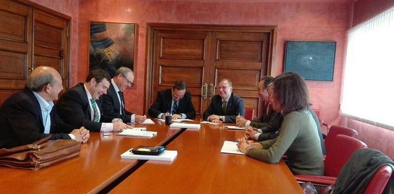 Hospitales concertados y Sespa firma un convenio por 63 millones de euros
