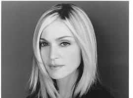 Madonna, traducida al asturiano