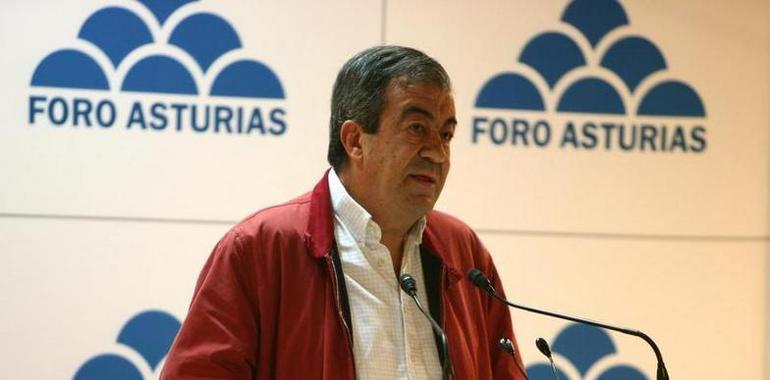 Álvarez-Cascos es el político asturiano más valorado