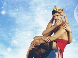 Rodrigo Cuevas convoca "a tola flora y fauna" a participar nel so videoclip 'Verdiciu'