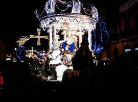 Los Reyes Magos estrenan nuevo recorrido por las calles de Oviedo