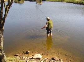 Foro denuncia el actual sistema de reparto de cotos de pesca