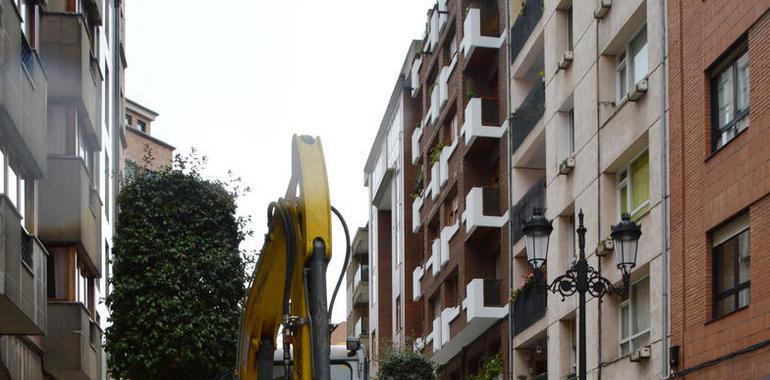 Arrancan las obras de renovación en la ovetense calle de La Lila