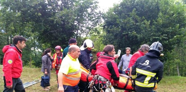 Rescatan al senderista perdido en Somiedo, con hipotermia y contusiones