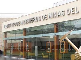 Cinco empresas asturianas exploran el mercado del metal y la construcción en Perú