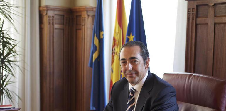 El presidente de la Junta General del Principado recibe a la síndica Mercedes Fernández