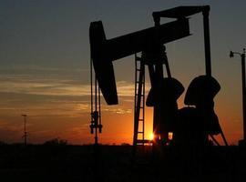 La merma productora en EEUU provoca aunento del precio del petróleo