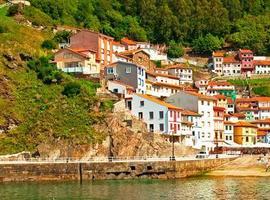 El sector turístico de Cudillero se pone guapo y sostenible