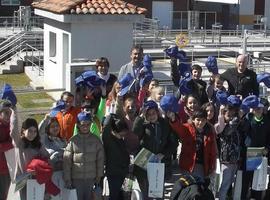 Escolares de Oviedo en la E.TA.P. de Cabornio por el Día Mundial del Agua