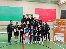 4 oros, 3 platas y 1 bronce para Bádminton Oviedo en Medina de Campo